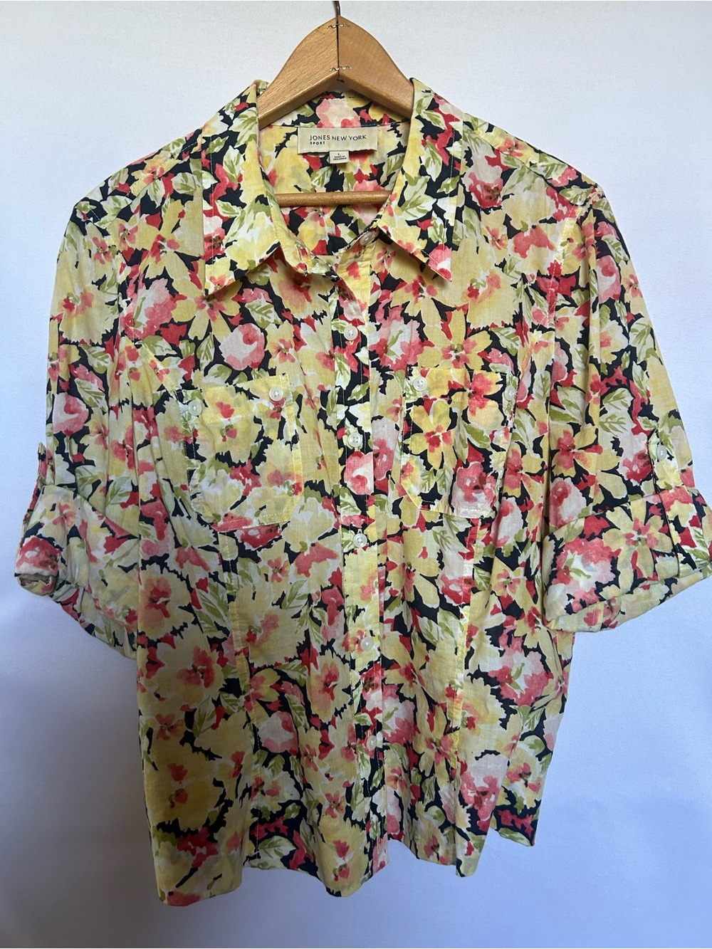Jones New York Yellow Floral Short-Sleeve Button-Down Shirt